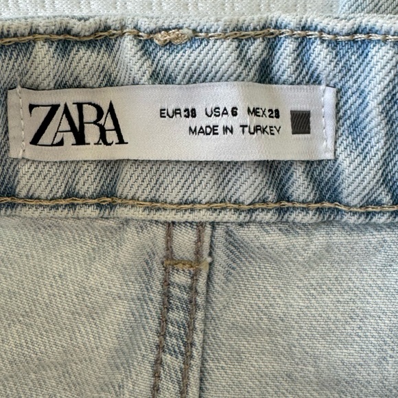 LIGHT WASH ZARA DENIM - Picture 3 of 4